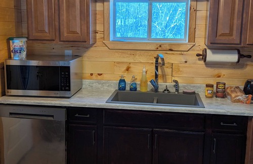 South Rutland Casa | #3 - 3 bedroom upper unit near Salmon River, and Tug Hill ATV/snowmobile trails.