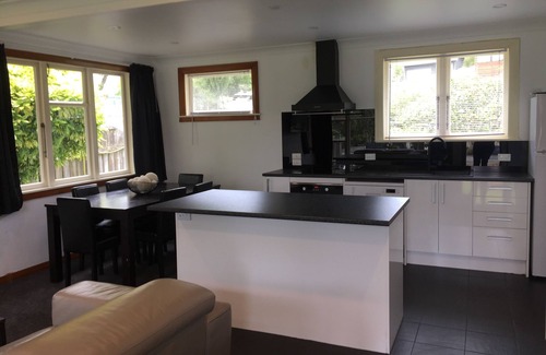 Picton Casa | 3 & 4 Bedroom Houses in Seaview Crescent