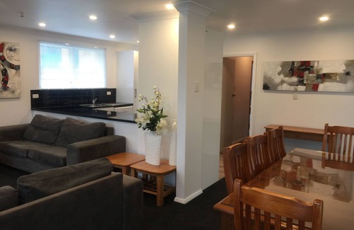 Picton Casa | 3 & 4 Bedroom Houses in Seaview Crescent