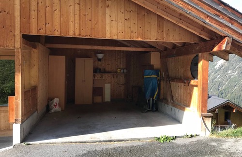 Monstein Apartamento | 3.5 room maisonette apartment with fantastic mountain views
