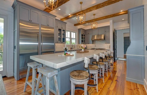 Charleston County Casa | 💖3 53rd Ave~ Stunning Ocean Views, Pool, Hot Tub, Elevator, Mother-in-law Suite💖