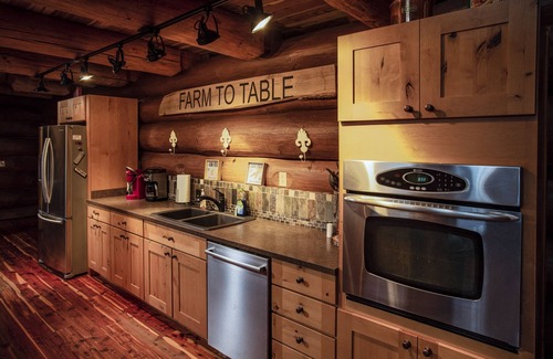 Brownsburg Cabina | La cabaña en el Rancho Natural Valley