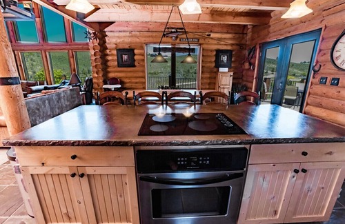 Fish Haven Cabina | 3 Acres of Beautiful Mountain Views! Secluded Feel Yet Just Minutes From Bear Lake!