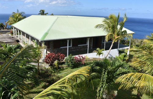 Tanetane Casa | 3 acres of tropical gardens, views of the Caribbean sea
