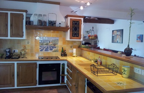 Cotignac Villa | Villa con aire acondicionado para 8 personas con piscina tranquila a 7 minutos a pie del pueblo.