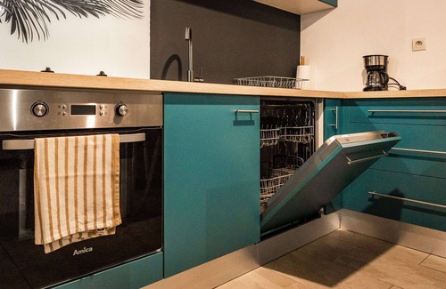 Centre-Ville Apartamento | 3* apartment with swimming pool in saint pierre center.