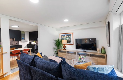 Stevens Apartamento | 3 bd Montlake OASIS w/2 Private Parking Spots Near UW/Lake WA + AC