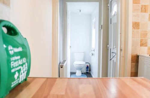 Woodhorn Casa | 3 BDR Entire Home Sleeps Up to 5 Contractors & Families Long or Short Stay Free WiFi & Parking
