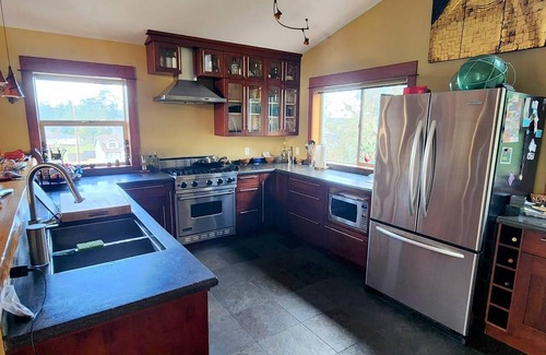 Friday Harbor Casa | 3 bdrm, 2.5 bath, roomy master suite, nice neighborhood, Monthly Rental only