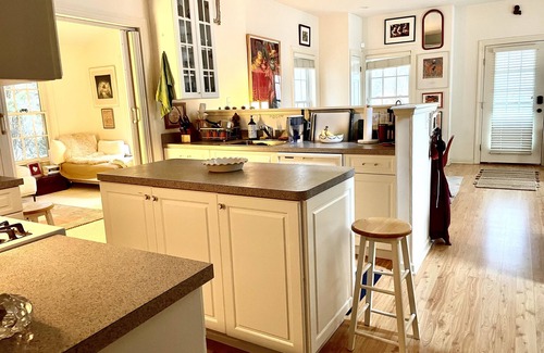 West Cape May Casa | 3 bdrm home with lots of space, 15 min walk through Nature Conservancy to beach