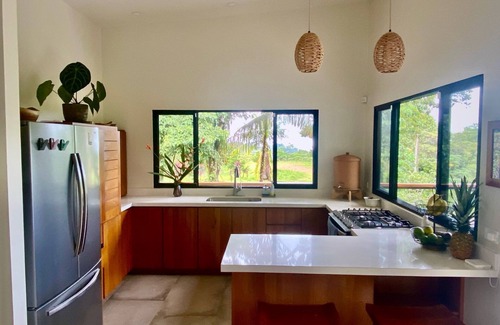 Dominicalito Casa | 3-bdrm house in Dominicalito, walking distance waterfalls, the beach, yoga, cafe