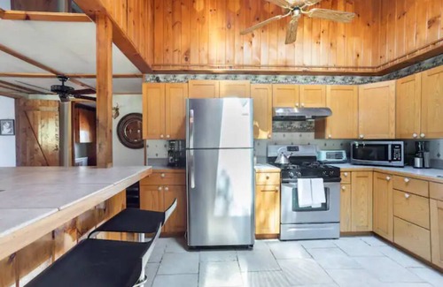 Cornwallville Cabina | 3-bdrm Huxley Farmhouse. Formerly Armstrong Farm. Great for skiing and hiking.