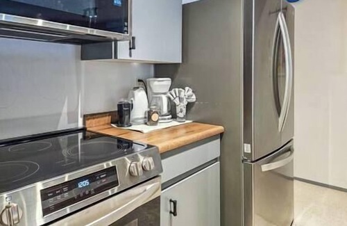 East Kootenay Apartamento | 3 BDRM / Lake Access / Year round Indoor pool