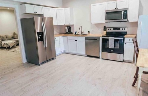 Fleming Apartamento | 3 Bdrm Modern Unit