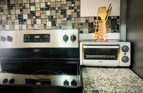Nuevo Cuscatlan Casa | 3 Bdrms home in exclusive Residencial Via del Mar
