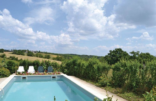 La Chapelle-Saint-Jean Casa | 120 m² Casa ∙ 2 habitaciones ∙ 6 personas