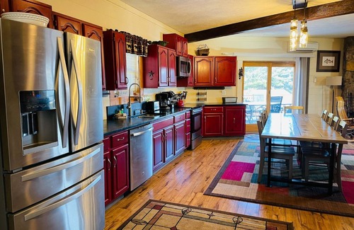 Paradise Point Casa | 3 Bears Lodge | Enjoy a Private Hot Tub & Lake Access!