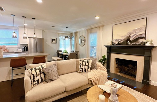 Monrovia Casa | 3 Bed, 2 Bath Home in Monrovia - Near Pasadena and Hiking Trails