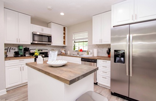 Riverview Casa | 3 BED 2 BATH Huge Yard Pet Friendly! In Riverview