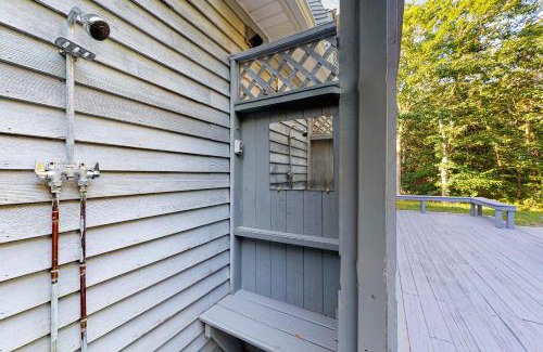 West Tisbury Casa | 3 Bed 2 Bath Vacation home in West Tisbury