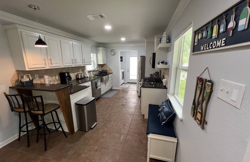 Clifton Casa | 3 bed, 2 bath walking distance from Lake Whitney and the Whitney Ridge resort!