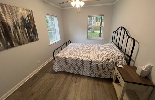 Clifton Casa | 3 bed, 2 bath walking distance from Lake Whitney and the Whitney Ridge resort!