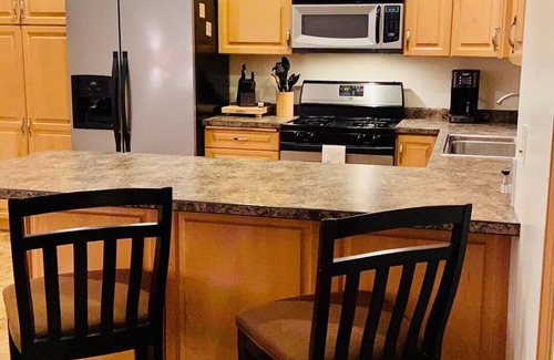 Fish Creek Condominio | 3 bed/3.5 bath Fish Creek Condo: walking distance to beach/parks, bars & dining