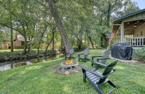 Choestoe Cabina | 3 Bed/ 3.5 Bath on the River, Firepit, Firetable, CornHole, Amazing Location!!!