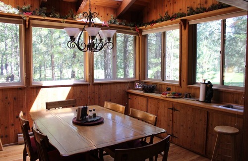 Black Butte Ranch Casa | 3 dormitorios / 3 baños en el campo de golf Tarifas bajas de otoño / invierno disponibles