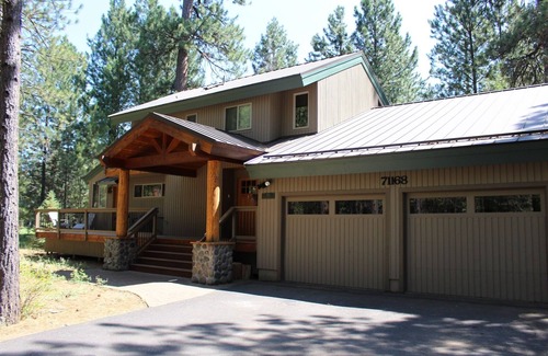 Black Butte Ranch Casa | 3 dormitorios / 3 baños en el campo de golf Tarifas bajas de otoño / invierno disponibles