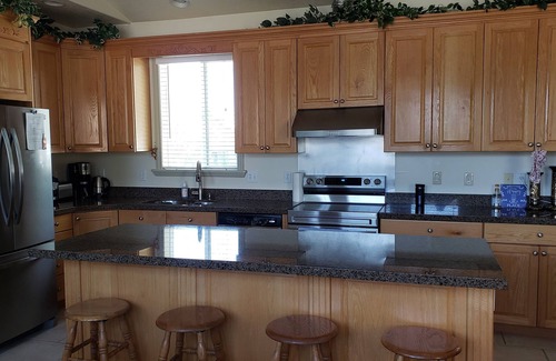 Farmington Casa | 3 Bed, 4 Bath, 2-Story House in Great Neighborhood