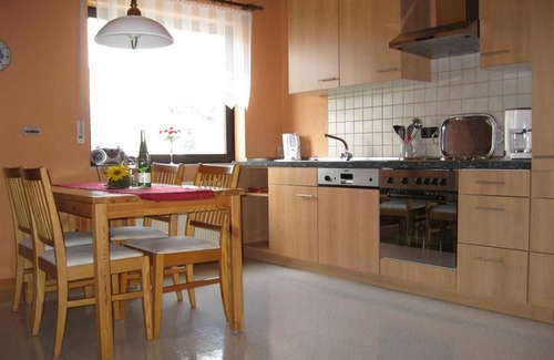 Trittenheim Cama Y Desayuno | Apartamento de 3 camas Dornfelder - Ferienweingut Wolfgang Bollig - Inh. M. Bollig
