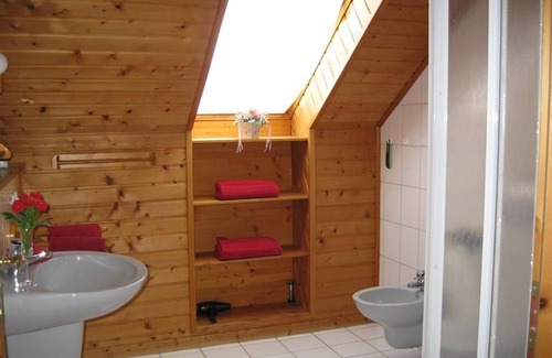 Trittenheim Cama Y Desayuno | Apartamento de 3 camas Dornfelder - Ferienweingut Wolfgang Bollig - Inh. M. Bollig