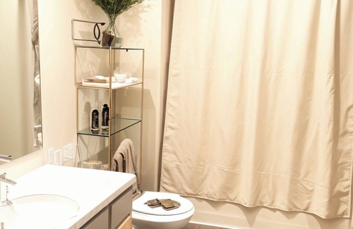 Downtown Apartamento | 3 BED - Beautiful Cozy Downtown amazing Apt. very spacious