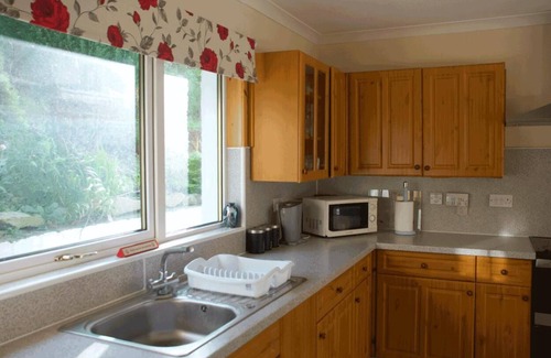 Damnaglaur Casa | 3 Bed Bungalow - Sleeps 6 - Pet Friendly - Parking