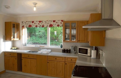 Damnaglaur Casa | 3 Bed Bungalow - Sleeps 6 - Pet Friendly - Parking