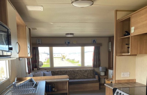 Rhyl Cabina | 3 bed Caravan at Lyons Robinhood