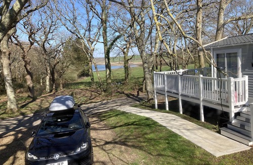 Cowes Cabina | 3 Bed Caravan Sea views discounted ferry