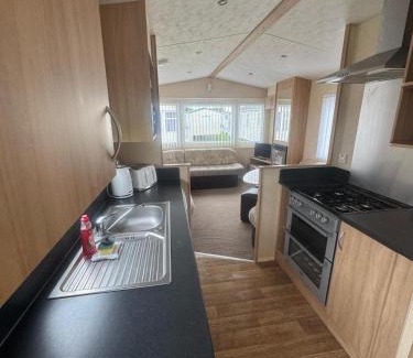 Kinmel Bay Chalet De Esquí | 3 Bed Caravan - Sleeps 8 - Pets - Parking