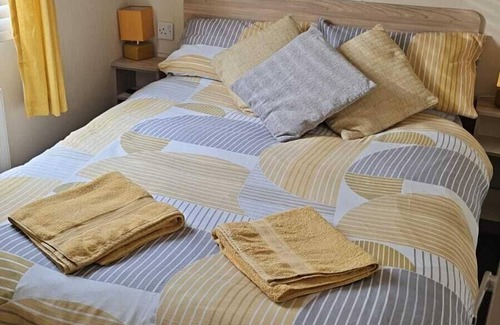 Ingoldmells Cabina | 3 Bed Caravan - Sleeps 6 - Pets - Parking - Wifi