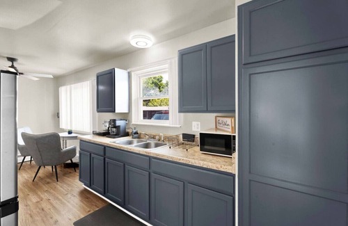 Sterling Heights Apartamento | 3 bed Comfort at Sterling Heights