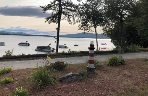 Center Ossipee Cabaña | 3-bed cottage on Ossipee Lake with dock space. August 23 through LaborDay 2025.