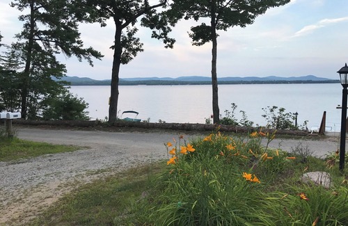 Center Ossipee Cabaña | 3-bed cottage on Ossipee Lake with dock space. August 23 through LaborDay 2025.