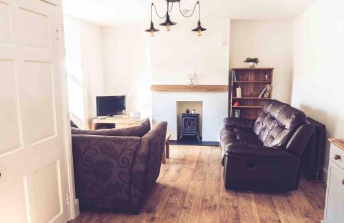 Newton Ferrers Casa | 3-Bed Cottage-Plymouth-Dog friendly-Sleeps7
