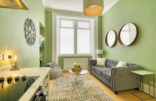 Glasgow Apartamento | 3-Bed Flat Free Parking 10 Mins to City Centre