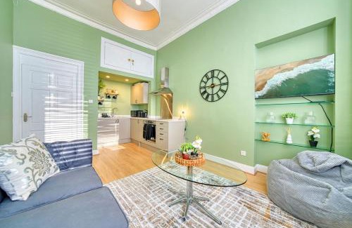 Glasgow Apartamento | 3-Bed Flat Free Parking 10 Mins to City Centre