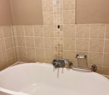 Emalahleni Casa | 3 Bed Holiday Home