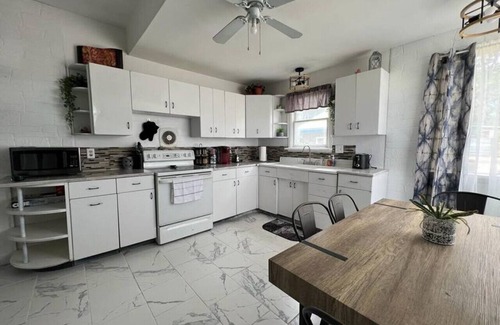 Thermopolis Casa | 3+Bed Home Close to Downtown