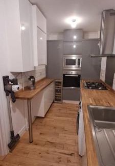 Canton Casa | 3 Bed Home sleeps 6 in Heart of Cardiff Free Parking