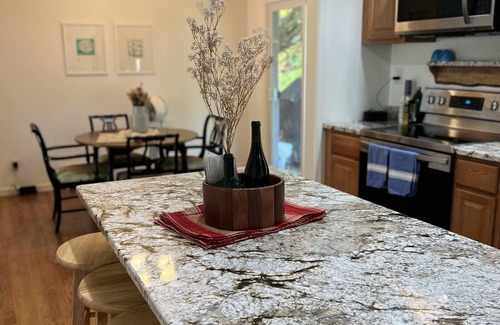 Narrowsburg Casa | 3 bed home with fireplace, 25 mins from Ski Big Bear